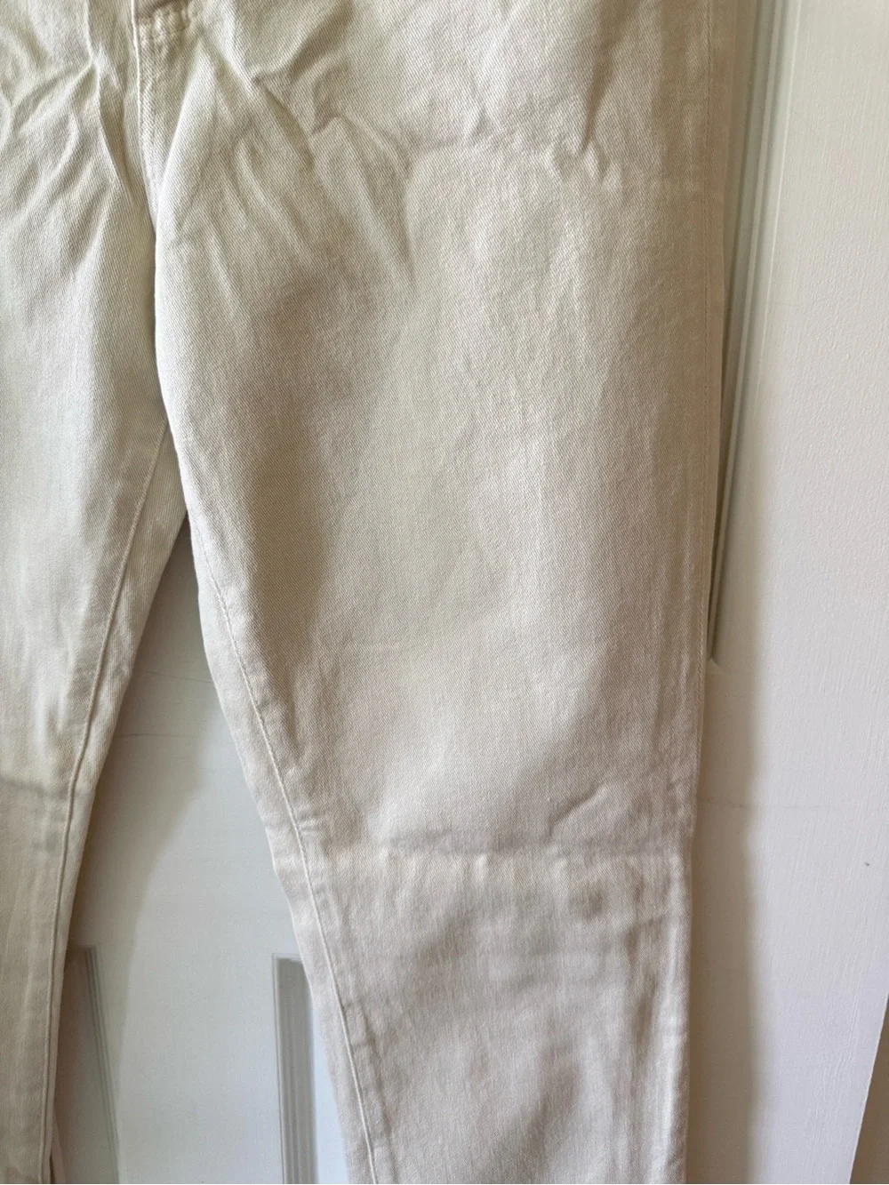 AG Cream Straight Jeans size 32R
